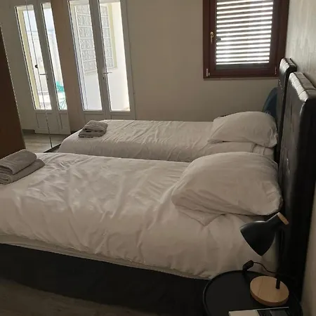 Eden Cap : A Delightful 11 Adults Just One Km Away From Monte Carlo Station Beausoleil