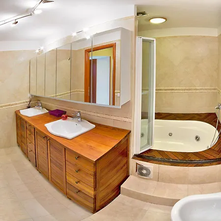 Villa Eden Cap : A Delightful 11 Adults Just One Km Away From Monte Carlo Station Beausoleil